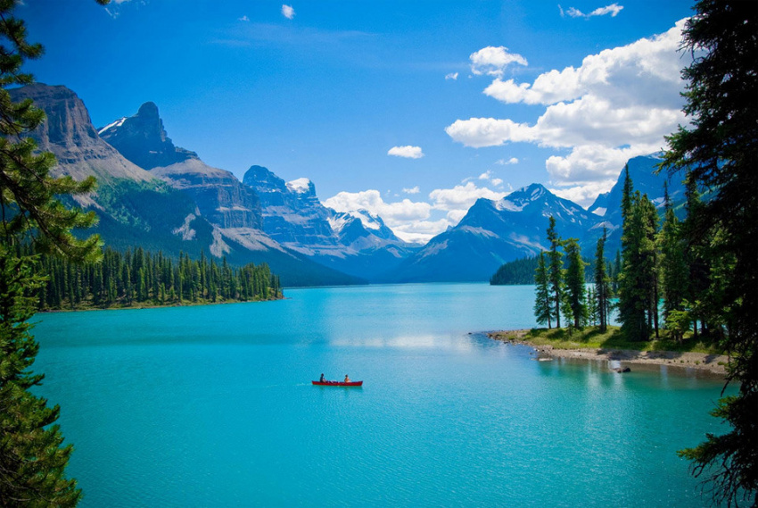 Khám phá những hồ nước đẹp nhất thế giới