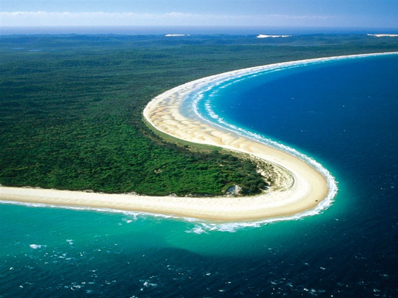 Tìm hiểu về vẻ đẹp kì ảo trên hòn đảo Fraser ở Úc