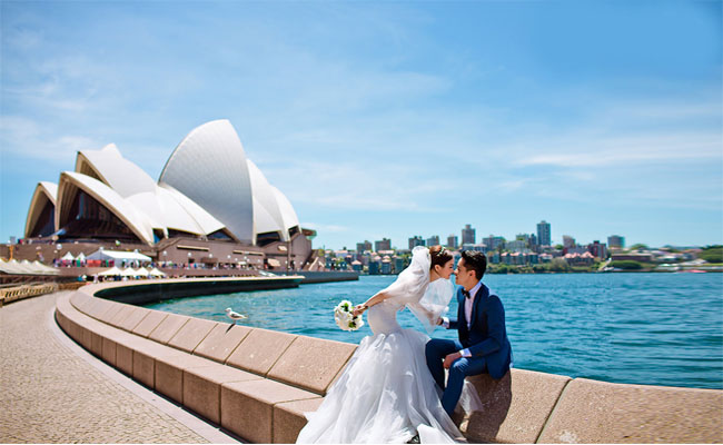 Trào lưu chụp ảnh cưới ở nước Úc khiến giới trẻ