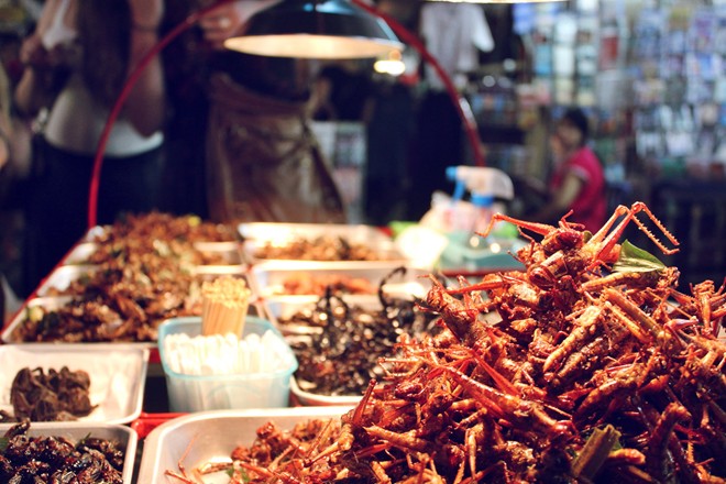 những khu chợ đêm ở bangkok nhất định phải ghé khi đến đây
