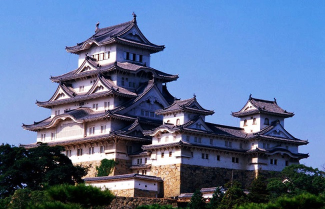 Khu vực lịch sử tôn nghiêm – Hoàng cung Tokyo Nhật Bản - ALONGWALKER