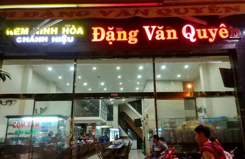 2 quán nem nướng ngon nhất bạn nên đi khi ở Nha Trang