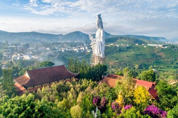 Linh Ẩn Tự - Ngôi chùa có Tượng Quan Thế Âm lớn nhất Lâm Đồng