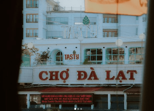 TASTY Coffee & Restaurant - Quán cafe tầng thượng chợ Đà Lạt siêu nhiều góc 'sống ảo'
