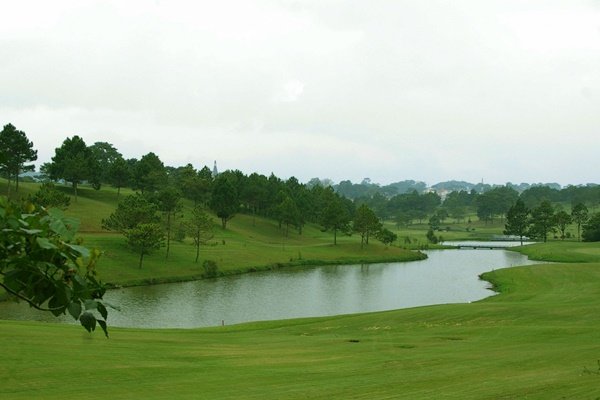 dalat palace golf club, dalat palace golf club - sân golf đầu tiên của việt nam