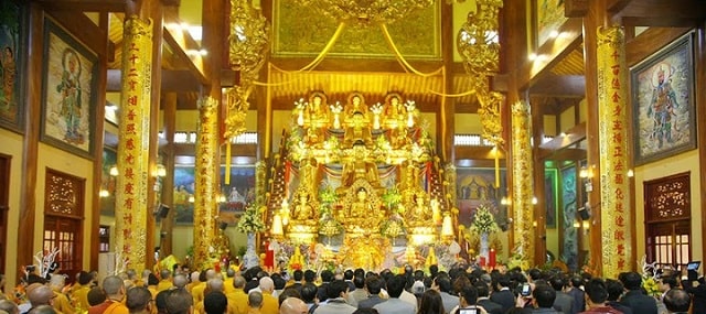 Top 10 điều đặc sắc ở chùa Ba Vàng Quảng Ninh