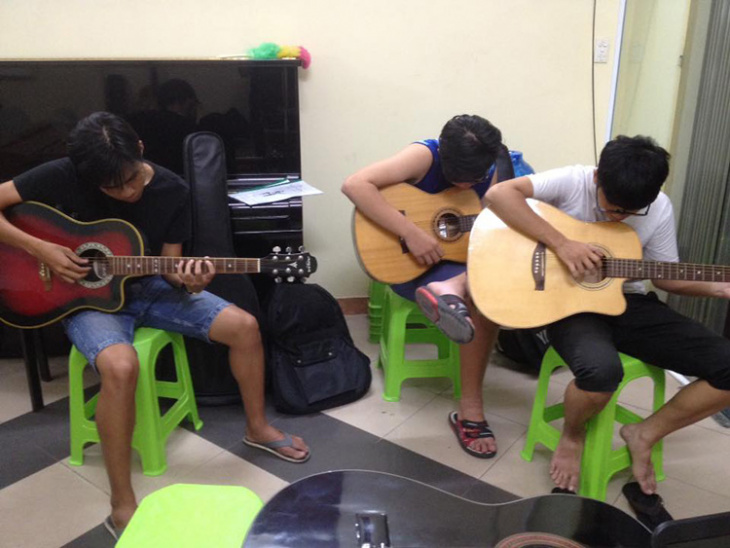 Top 5 trung tâm dạy học guitar TPHCM uy tín nhất