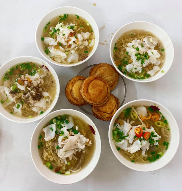 Hủ tiếu cá Nam Lợi: giao thoa của ẩm thực Hoa Việt