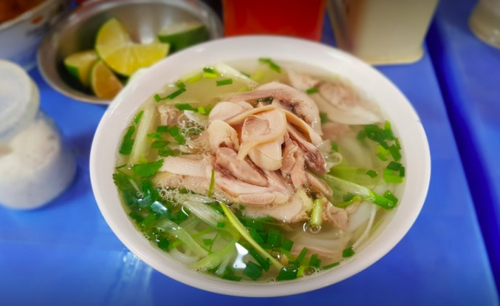 Top 10 quán phở gà Hà Nội ngon và nổi tiếng nhất của dân sành ăn
