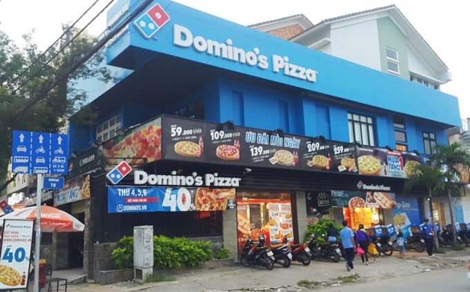 Khám phá Pizza Domino Lê Trọng Tấn từ không gian, chất lượng, dịch vụ,…