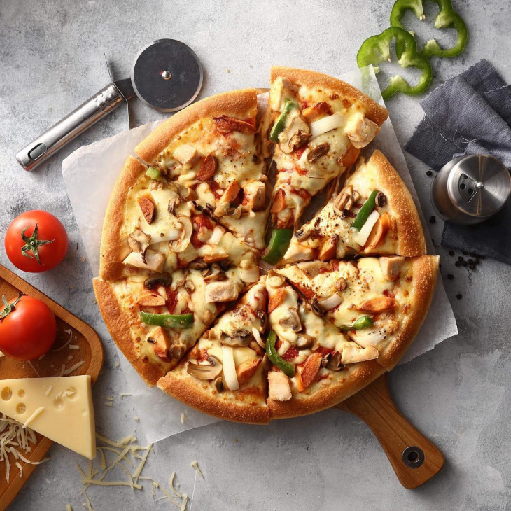 Review ‘tất tần tật’ Pizza Hut Hải Phòng: menu, không gian, dịch vụ,…