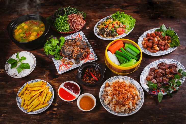 Đến Bò Tơ Quán Mộc Vạn Phúc Hà Đông tận hưởng dư vị ẩm thực xưa