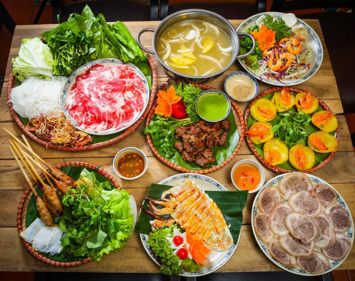 10 quán ngon Trần Hưng Đạo từ quán ăn bình dân đến nhà hàng cao cấp