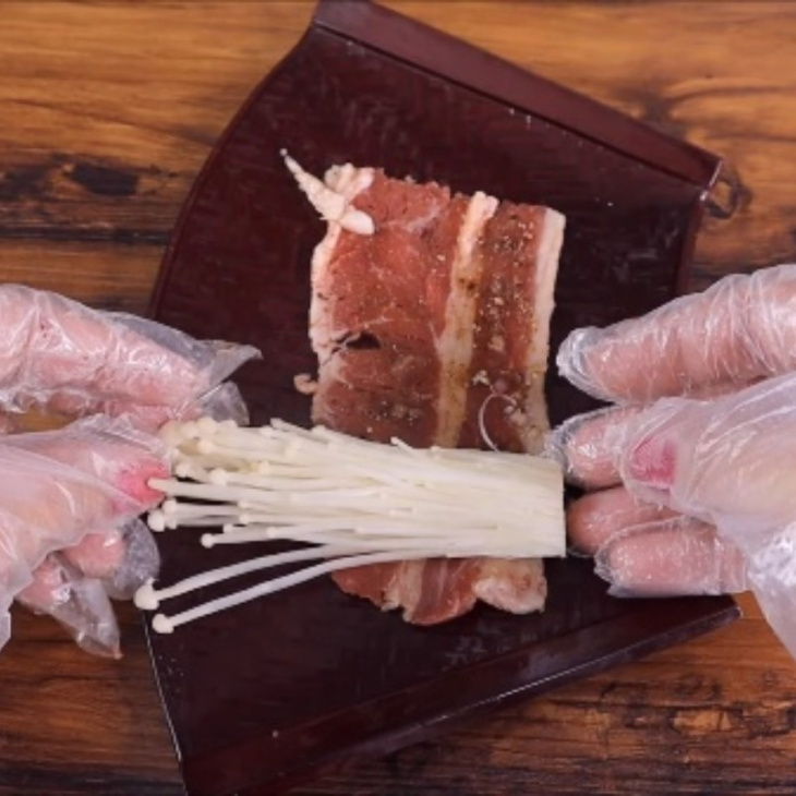 3 cách làm thịt bò cuộn nấm kim châm ngon cho món lẩu – nướng và sốt