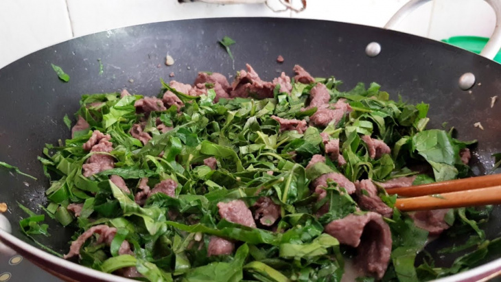 bữa tối, món xào, cách làm thịt bò xào lá lốt cực ngon và tốt cho sức khoẻ