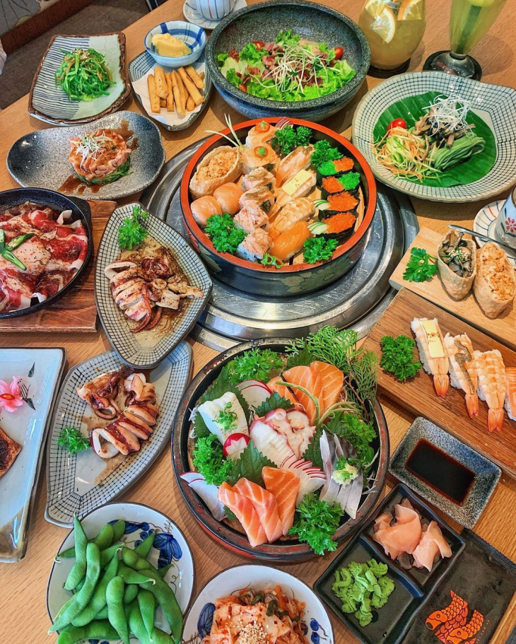 Đột nhập' iSushi Thái Hà: Thiên đường buffet Nhật không giới hạn -  ALONGWALKER