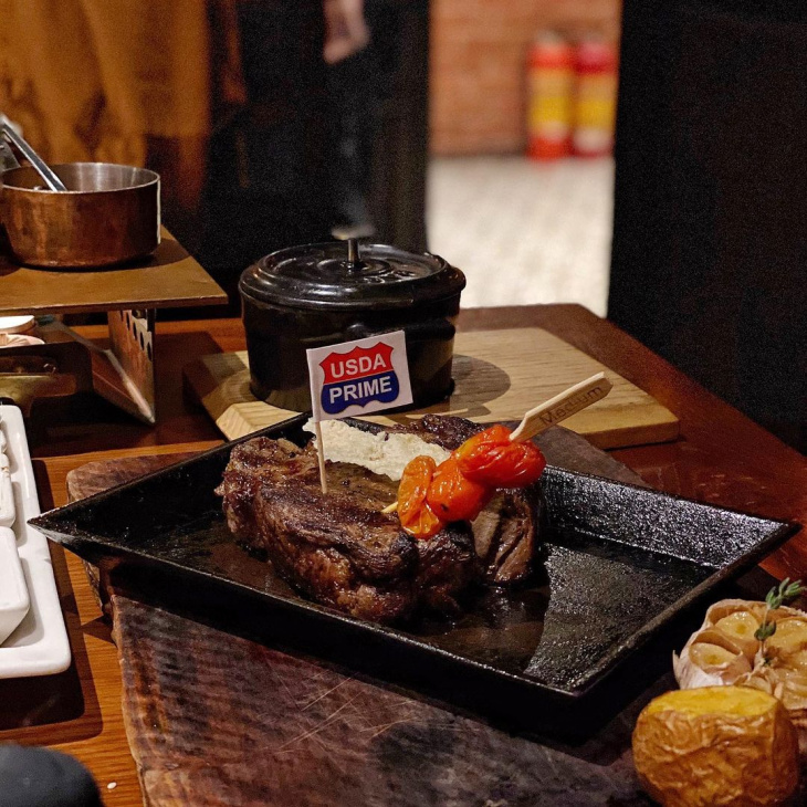 ăn chơi hà nội, moo beef steak nguyễn khánh toàn – địa chỉ hẹn hò cho các cặp đôi