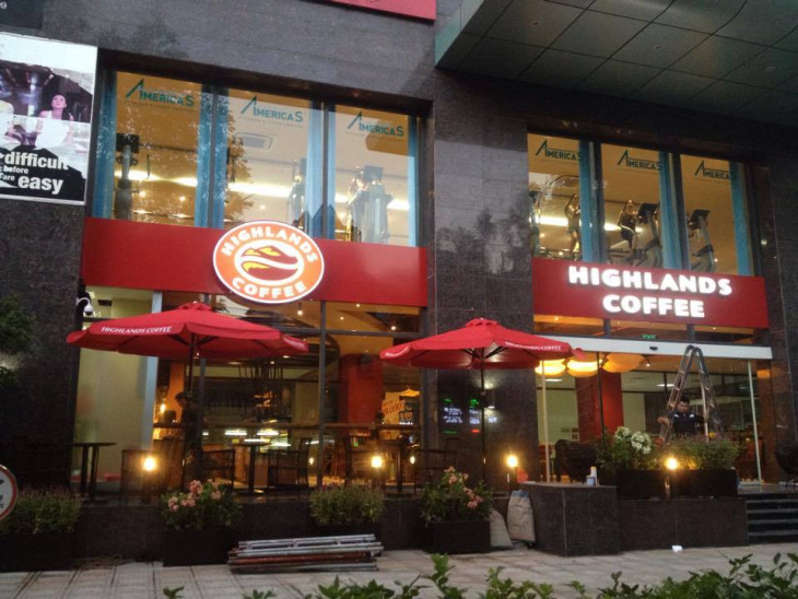 ăn chơi hà nội, đồ uống, khám phá hà nội, review highland lò đúc: quán cafe cho dân công sở