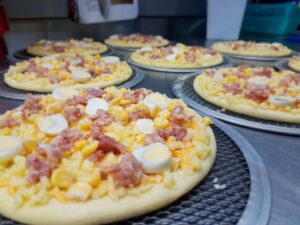 ăn chơi sài gòn, pizza, pizza domino lê văn quới – mê say với hương vị pizza châu âu