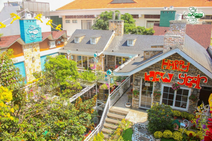 Mê mẩn với City Garden Cafe sân vườn cực đẹp ở quận Tân Bình