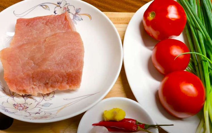 món xào, cách chế biến thịt ba chỉ sốt cà chua ngon ngọt đưa cơm