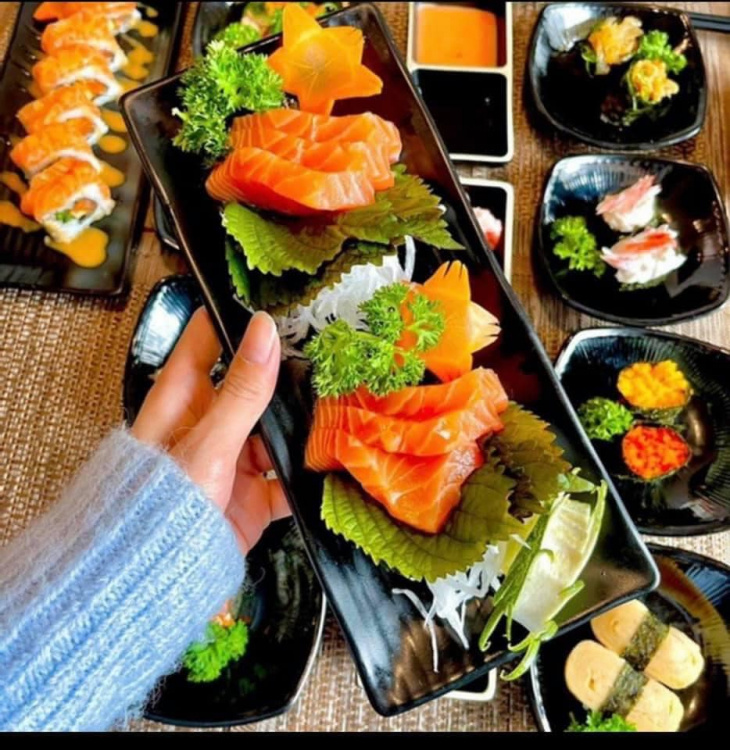 ăn chơi hà nội, tổng hợp 10 quán sushi ngon ở hà nội từ bình dân đến sang trọng