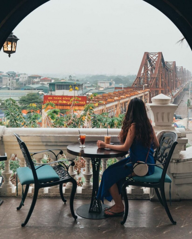 ăn chơi hà nội, đồ uống, serein cafe & lounge – quán cafe rooftop view cầu long biên cực chill