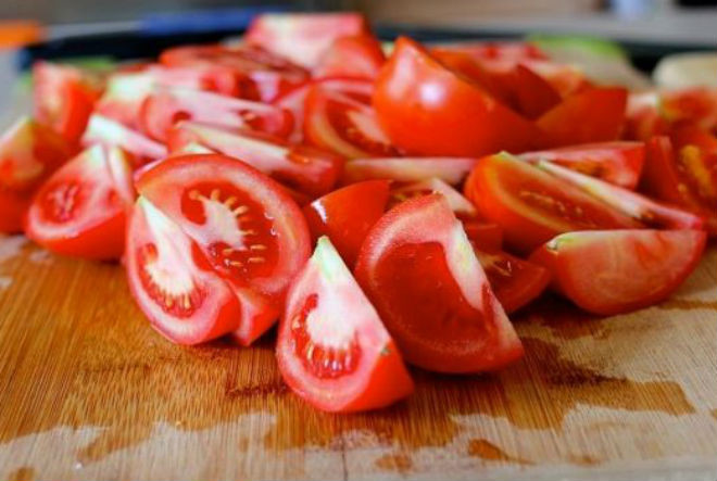 cách làm canh cà chua trứng thơm ngon đơn giản tại nhà