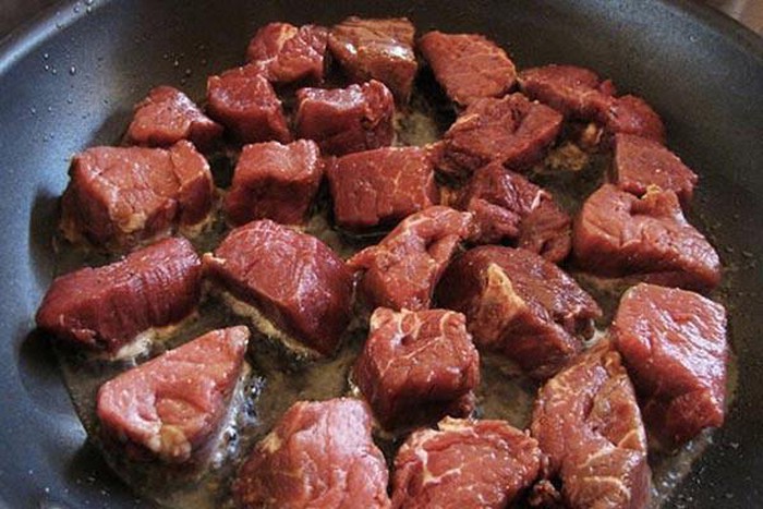 cách làm thịt bò hầm khoai tây ngon cực bắt cơm tại nhà