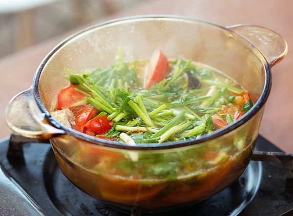 cách làm canh cá khoai nấu chua ngon hấp dẫn tại nhà