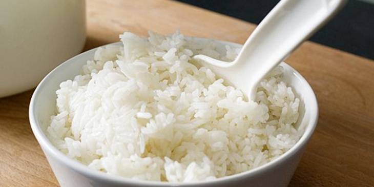 cách làm bánh gạo việt nam giòn tan dễ làm tại nhà