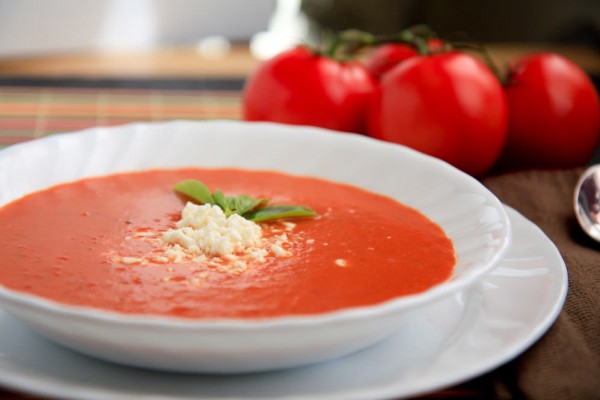 cách nấu súp cà chua đơn giản, thơm ngon tuyệt hảo cho bé