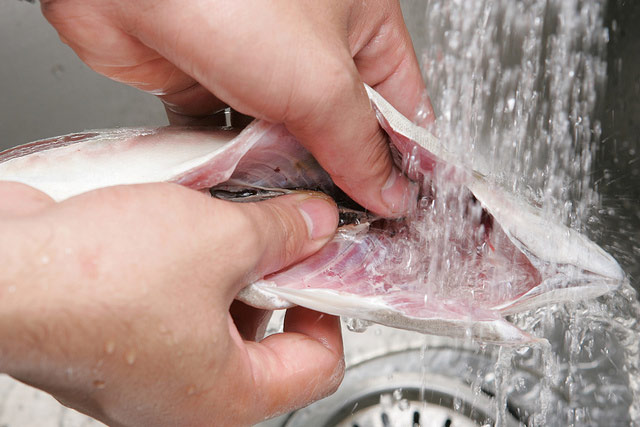 Cách nấu canh cá bổ dưỡng chống đột quỵ