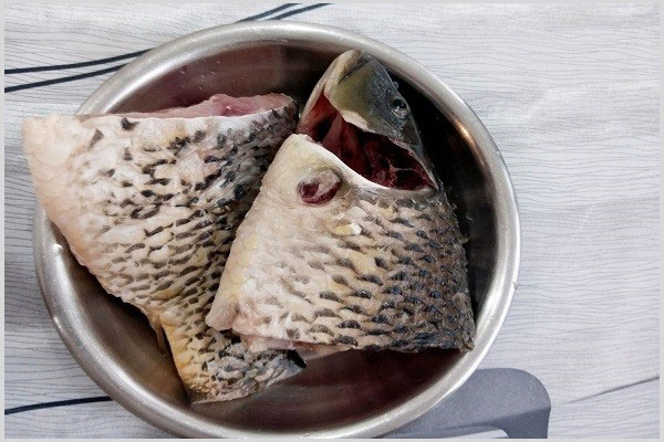 cách nấu cháo cá chép bổ dưỡng giúp an thai cho bà bầu