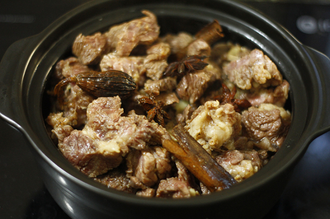 cách nấu thịt bò sốt vang đơn giản tại nhà