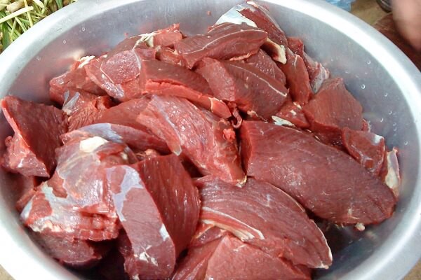 cách nấu thịt lợn hầm thuốc bắc dinh dưỡng nhất