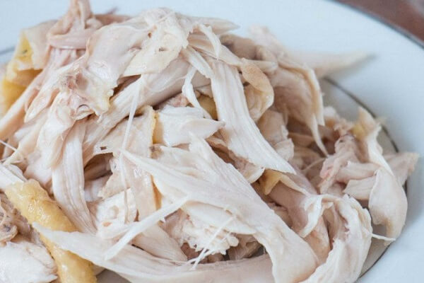mách bạn cách làm món cháo thịt gà đơn giản tại nhà