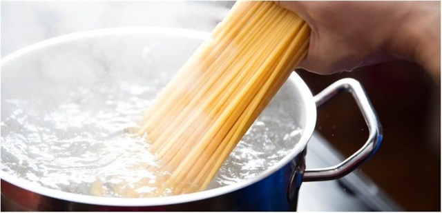 Cách làm mỳ Ý sốt kem béo ngậy cực hấp dẫn tại nhà