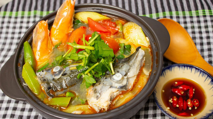 Cách nấu canh đầu cá hồi ngon bổ dưỡng