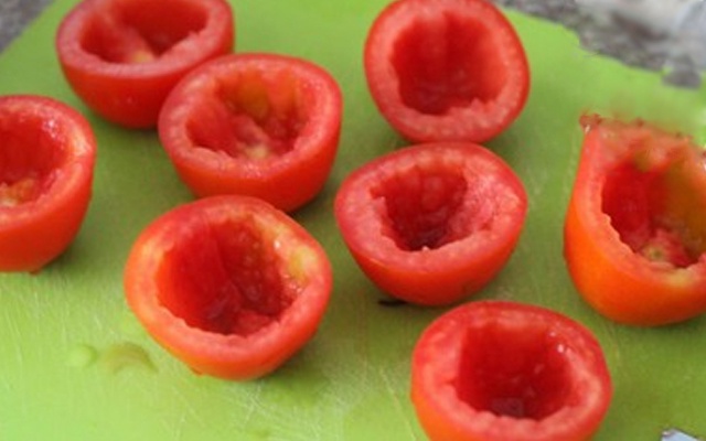 Cách nấu cà chua nhồi thịt đậm vị đưa cơm cho cả gia đình