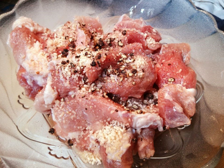 cách làm dưa chua xào thịt ba rọi ngon lạ miệng cho bữa cơm gia đình thêm hấp dẫn