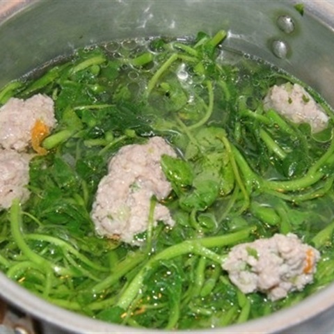 công thức đơn giản nấu canh salad xoong thanh mát cho bữa cơm gia đình