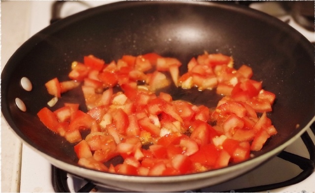 cách làm cá ngừ sốt cà chua đơn giản mà ngon miệng