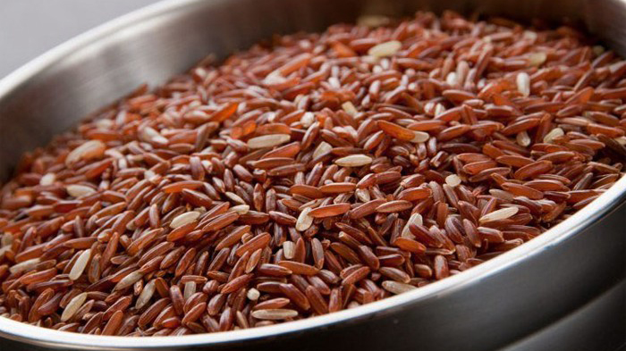 Cách làm cơm gạo lứt muối mè dẻo thơm bằng nồi cơm điện