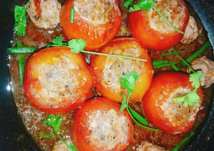 cách làm cà chua nhồi thịt thơm ngon lạ miệng tại nhà