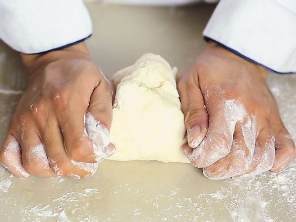 Cách làm bánh canh bột lọc đậm vị miền Trung tại nhà