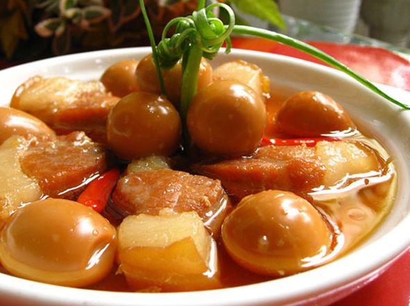 cách nấu thịt kho hột vịt nước dừa béo ngậy thơm ngon