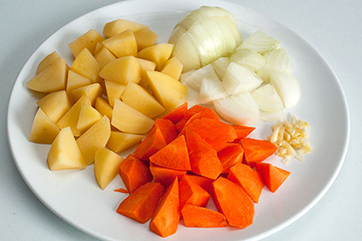cà ri, đậu hủ, khoai tây, nước dừa, sả, vào bếp với cách làm cà ri chay đổi gió cho cả nhà