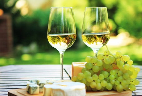 cam mỹ, nho xanh, rượu vang trắng đà lạt, mê mẫn với cách làm trái cây ướp rượu vang trắng thơm ngon đúng chuẩn