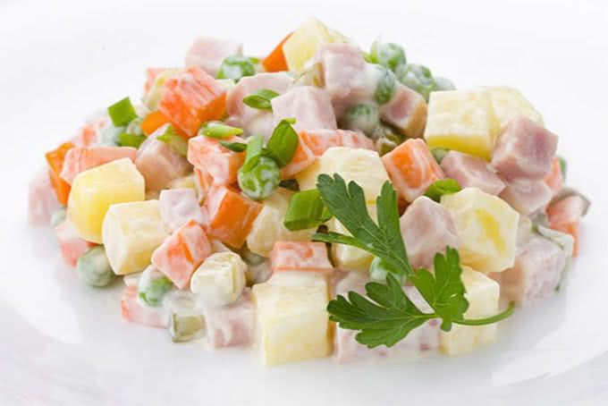 bắp, cà rốt, salad, trứng gà, salad nga – món ngon khai vị tuyệt hảo